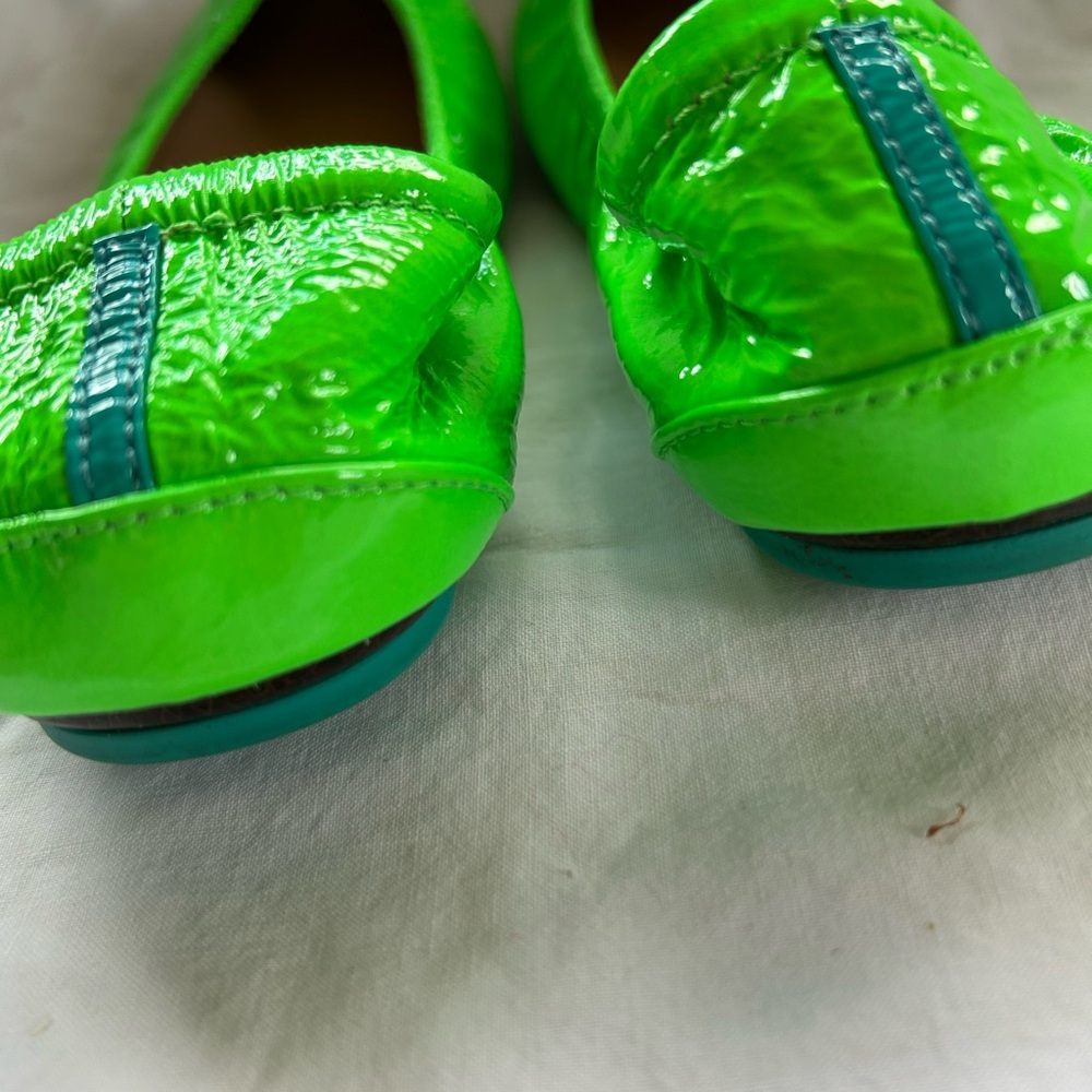 Tieks by Gavrieli- Neon Green - size 9 - Picture 2 of 5